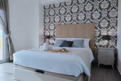 Image de Ludo's house, apartment with a view in Marbella