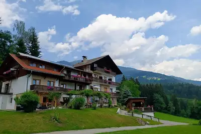 Image de Apartment with mountain views. Newly renovated apartment with terrace and balcony.