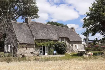 Image de Chaumière en Cours de Rénovation à la Campagne