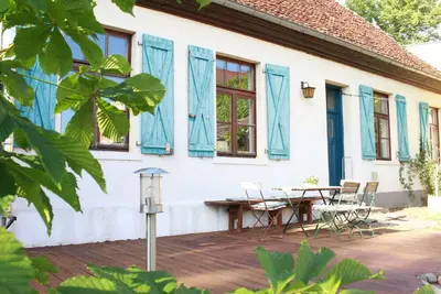 Image de Former farmhouse with artistic ambience, sauna and whirlpool