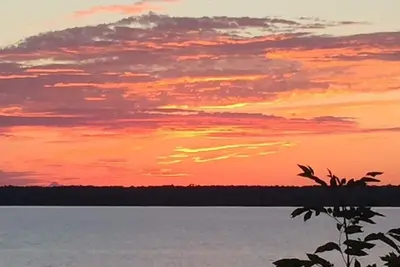 Image de Enjoy the Summertime Beaches, Concerts and Events in Prince Edward County