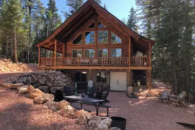 Image de Beautiful & Brand New Cabin in Duck Creek