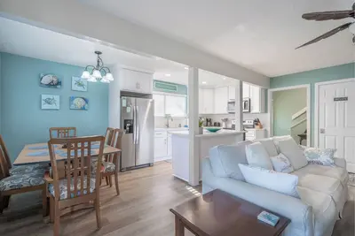 Image de 3-minute walk to the beach! \n\nRRDP-000782-2022