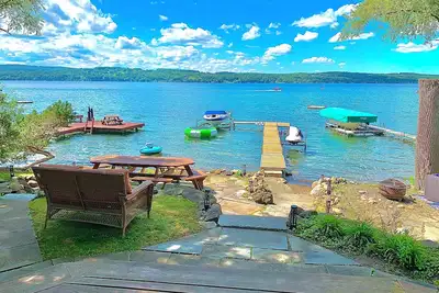 Image de Canadaigua Lake Sunset Oasis: Private Beach, Family Fun Wineries, Cmac, Shopping
