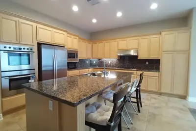 Image de Luxury 4br\/3. 5bath house on west Alameda island