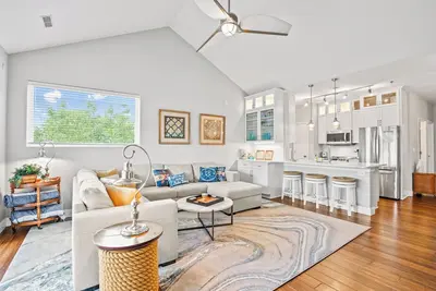 Image de Grande Luxxe @ Bagnell Dam: 3 Bdrm spacious condo!
