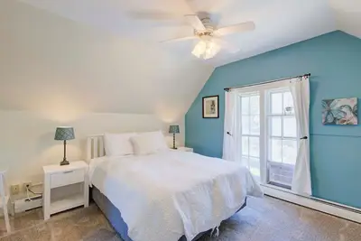 Image de Blue Iris House - Your Charming Lake City Retreat