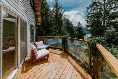 Image de Secluded Coastal Modern Nest 4br w/ Ocean Views + King Bed nestled in nature