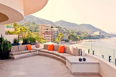 Image de Beautiful 3 Bedroom Oceanfront Penthouse - Puerto Vallarta