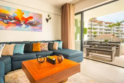 Image de Stunning King Bed Condo, Walking Distance to the Beach in Nuevo Vallarta!