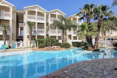 Image de Spacious Texas Paradise with an Ocean View and Luxurious Pool