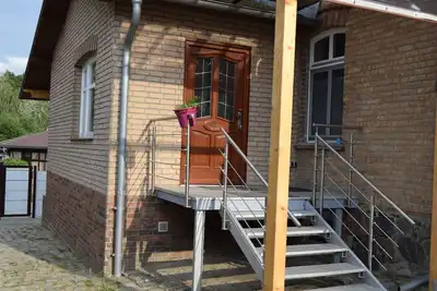 Image de GroĂźe Ferienwohnung mit Top Ausstattung und Privatem Seezugang