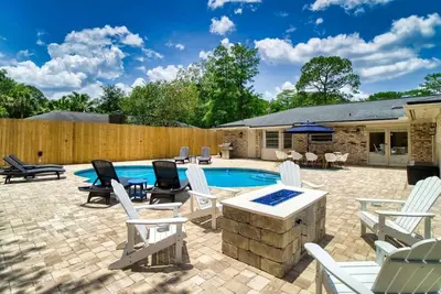 Image de ~Azure Luxury Landing_Sleeps 10_Heated Pool~
