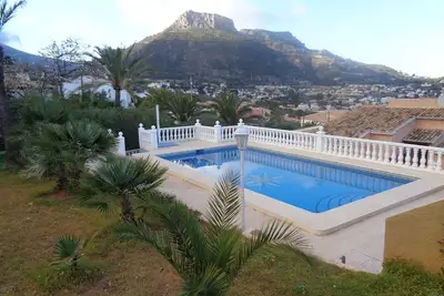 Image de Spacious villa with private pool near the beach