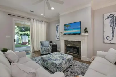 Image de Once Upon a Tide w/a Resort Pool, Hot Tub & Beach Access