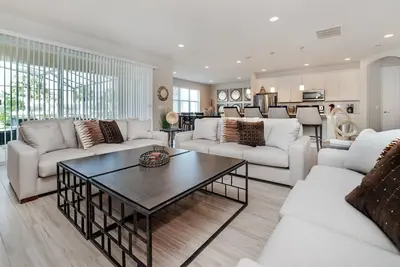 Last Minute Disney Getaway! Villa with Private Pool & Hot Tub. Book Now! #36460