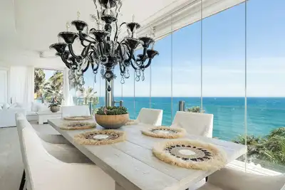 Image de Water beach apartment Luxury Paradise 30 minutes to Marbella