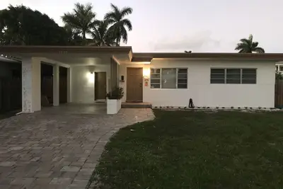 Image de Recent Remodeled Vintage House, Neart The Beach!