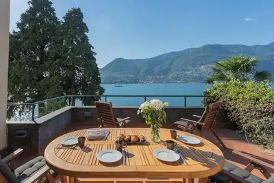 Front Lake Apartment with Private Funicular