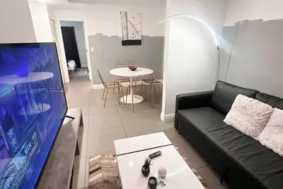 Image de Urban Escape Apt 1br/2ba Wynwood near Miami beach!