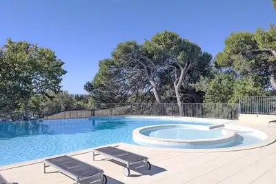 Image de Allura Golf Appartement, au coeur du Luberon, Belle Vue, Piscine