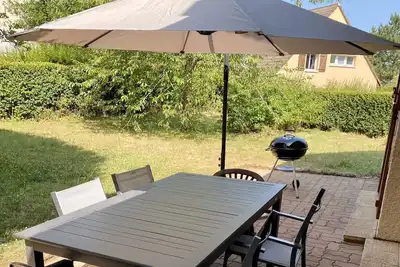 Image de Maison 4 chambres avec jardin Ă 4 minutes du centre ville