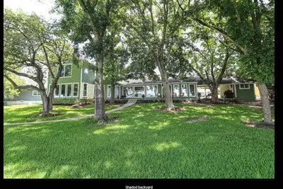 Image de Luxury Lake Living - Open Boat slip, Great for Families