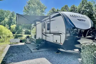 Image de Cozy Camp In Flat Rock, Hendersonville Nc