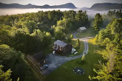 Image de Hgtv Log Cabin near Lake Willoughby\/Burke\/Jaypeak