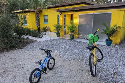 Image de Florida Sunshine @ The Pineapple by the Bay House Beach & Downtown Fwb!