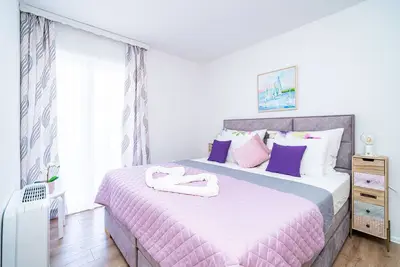 Image de Apartments Villa Key - Comfort Two Bedroom Apartment with Terrace