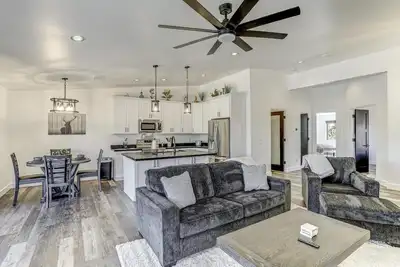 Adventure Payson from Knotty R&R Apartment