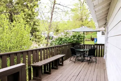 Image de ⁑Close to Downtown⁑Patio Seating⁑Clean&Quiet⁑