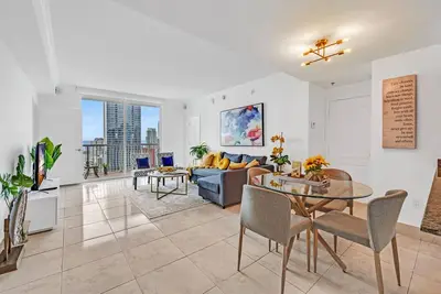 Deal! Penthouse 42 Floor Miami Brickell 2 rooms sleeps 9 Pool+Parking Superhost