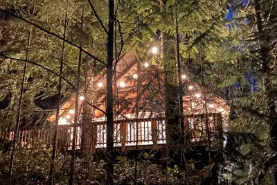 Image de Welcome to Deer Creek Cabin at Lake Cushman!