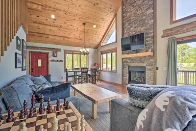 Image de Cabin 1 Mi to Sand Valley, 1 Block to Beach