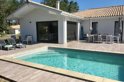 Image de Moliets, Villa Avec Piscine A 3. 5 Km De La Plage