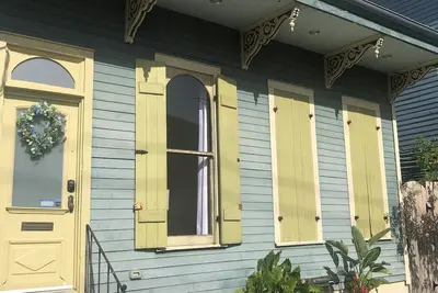 Image de Uptown Freret Cottage/Walk to Tulane, Garden District, Street Car, and Parking.