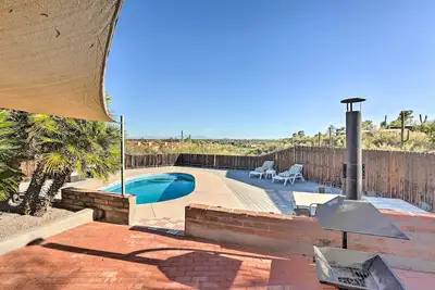 Image de Tucson Oasis 'La Casa de las Palmas' w/ Pool!