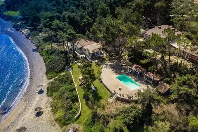 Image de Azzuro Beach House - 3 Bedroom beachfront villa