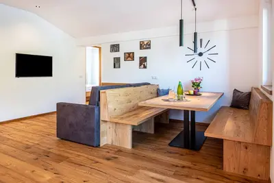 Image de Luislhof Hof - Appartement Vinum' avec vue sur la montagne, terrasse et Wi-Fi