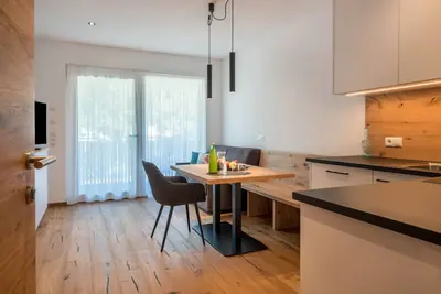 Image de Luislhof Hof - Appartement Vitis' avec vue sur la montagne, terrasse et Wi-Fi