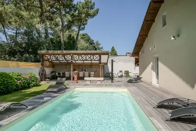 Image de Villa de vacances \"Teny La Teste\" avec piscine, jardin et terrasse