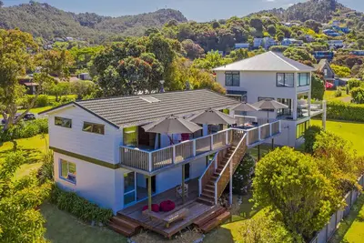 Image de Beachfront Views - Hahei Holiday Home