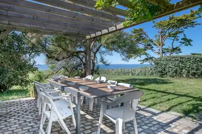 Image de Maison en front de mer - 10 Personnes - Jardin