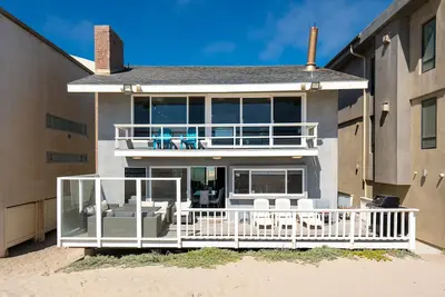 Image de 1015mbr -Oceanfront 5 bedroom 4 bath Sleeps 10