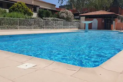 Image de Perle rare studio avec Jardin, piscine, parking et clim