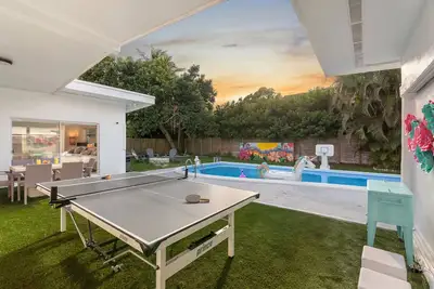 Image de ★ Lux Miami Villa -  10min to Beach