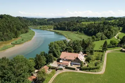 Image de Idyllic vacation apartment with 2 bedrooms and balcony in the house on the Iller