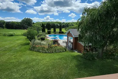 Image de Beautiful modern villa with pool suana hot tub. . .